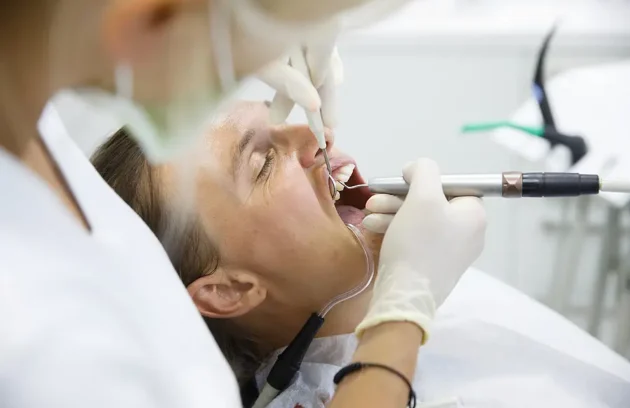dental clinic in Indirapuram